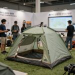 2026년 글로벌 캠핑페어에서 선보일 첨단 아웃도어 장비와 텐트 시연 모습