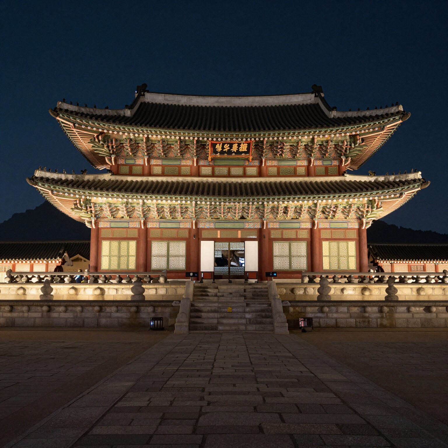 덕수궁 석조전 야간 조명이 비친 모습