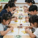 청주가 그린 페스티벌에서 가족들이 천연재료로 비누 만들기 체험을 즐기고 있는 모습