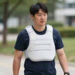 운동 중 땀 걱정 끝 스웨트롤 패드 운동 기구에 감긴 스웨트롤 패드 사용 모습