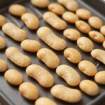 강낭콩 요리로 만든 반찬 간식 모음 흰강낭콩을 에어프라이어로 구워 바삭하게 만든 콩스낵 사진
