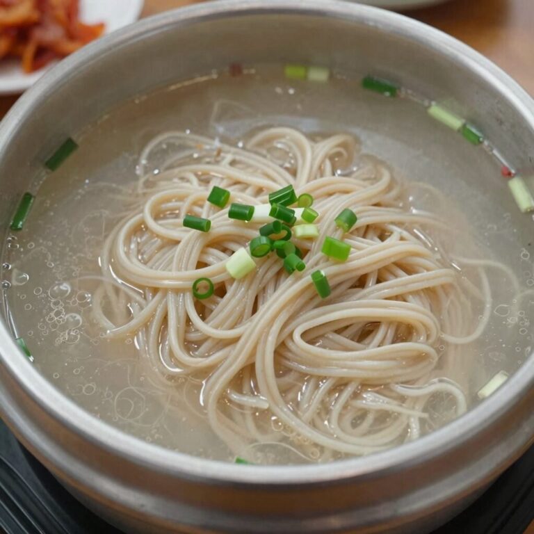 시청역 진주회관 콩국수 크리미한 국물과 쫄깃한 면 모습