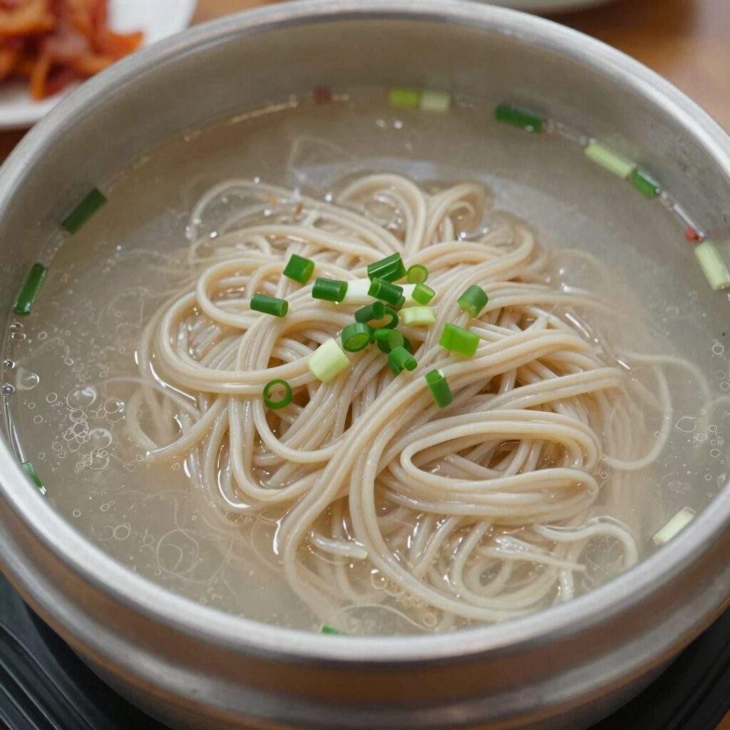 시청역 진주회관 콩국수 크리미한 국물과 쫄깃한 면 모습