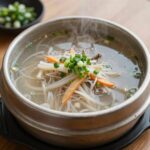 전주 태평집의 진하고 고소한 콩국수 그릇