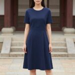 우일인견 원피스 시원한 여름 필수템 우일 인견 반팔 원피스 마린블루 색상 모델착용샷